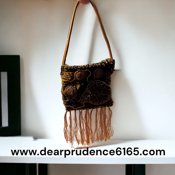 Hand-crafted bead bag - Picture 2 of 6